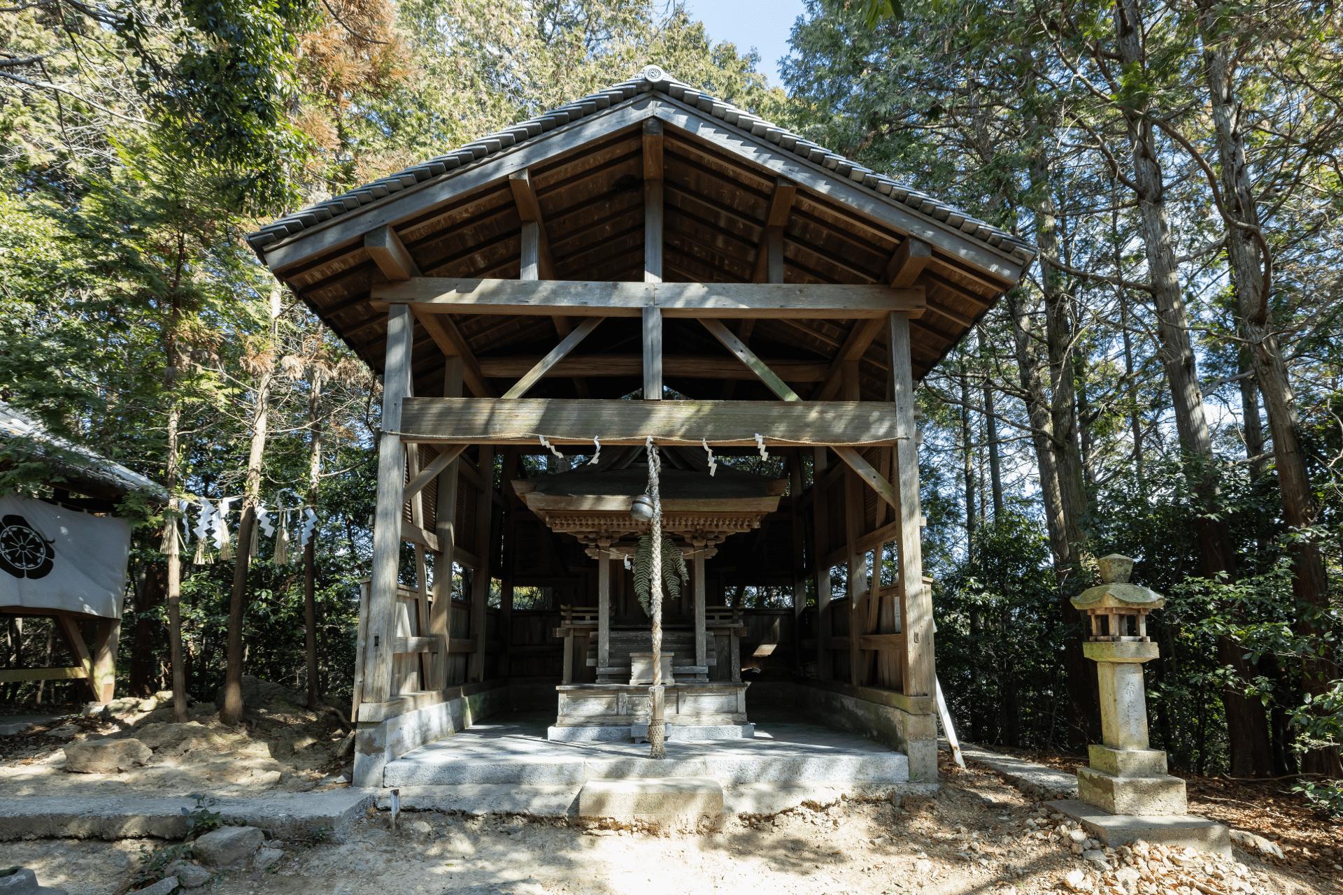 廣峯神社 荒神社｜白幣山磐座の古代信仰