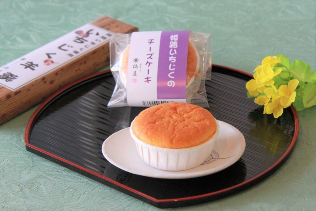 『姫路いちじくのチーズケーキ』 １個216円、『いちじく羊羹』1本540円