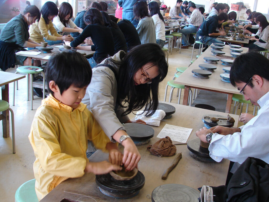 丹波焼『陶の郷』の陶芸体験