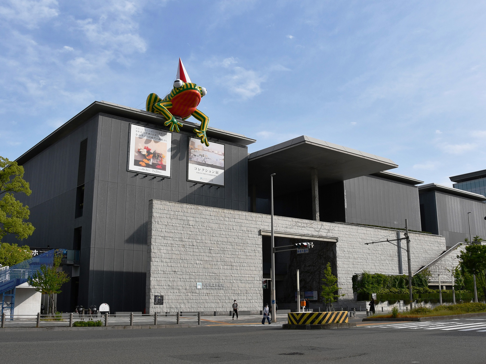 安藤忠雄氏が設計した西日本最大級の『兵庫県立美術館』