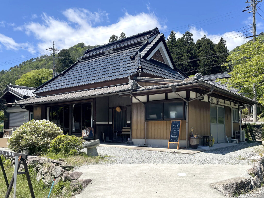 入り口より段差のないバリアフリーの「つむぎ菓子店」