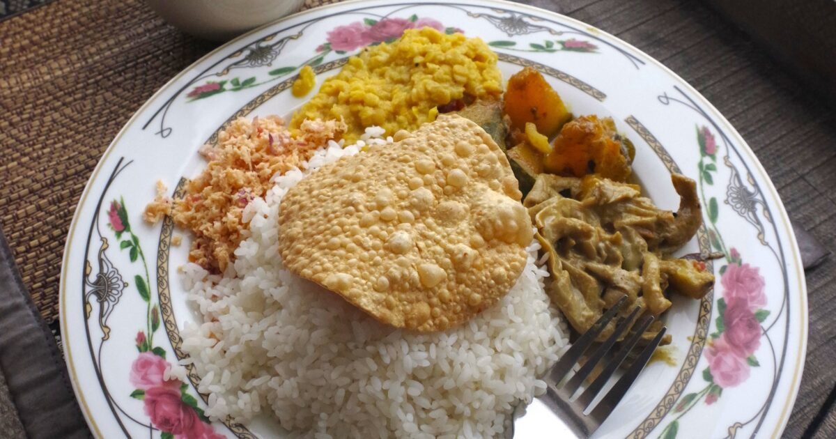 なぜ人はカレーに惹かれるのか？ ―スパイスの香りが語る、人と食の壮大な歴史  ―